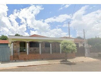 Casa em leilão - Rua João Batista Caporici, 450 - Santa Ernestina/SP - Banco Bradesco S/A | Z34699