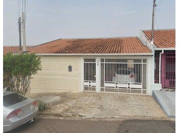 Casa em leilão - Rua Edgar Salviano de Paula, 350 - Marília/SP - Banco Santander Brasil S/A | Z34516