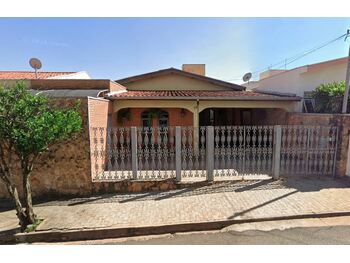 Casa em leilão - Rua Bruno Balestrin, 79 - São João da Boa Vista/SP - Enforce Community | Z34700