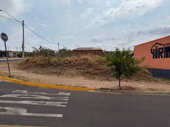 Terrenos e Lotes em leilão - Avenida Januário Honorio Freitas, s/nº - Bauru/SP - PACAEMBU CONSTRUTORA S/A | Z34604