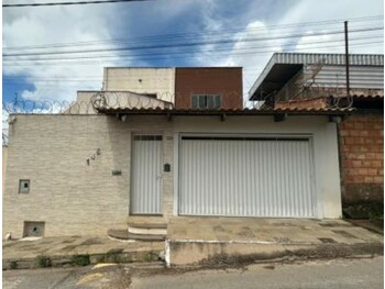 Casa em leilão - Rua Ilma Duarte, 145 - Nova Serrana/MG - Itaú Unibanco S/A  | Z34580