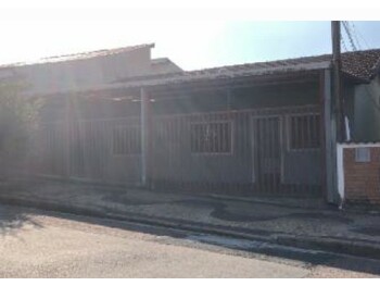 Casa em leilão - Rua das Avencas, 155 - Valinhos/SP - Banco Santander Brasil S/A | Z34512
