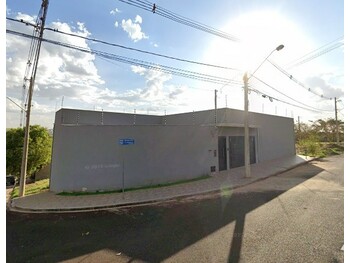 Casa em leilão - Rua Lourival Honório de Oliveira, 233 - Sertãozinho/SP - Banco Santander Brasil S/A | Z34633