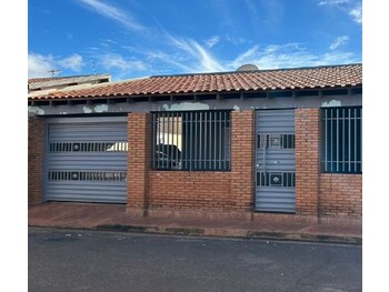 Casa em leilão - Rua Frísia, 24 - Campo Grande/MS - Banco Bradesco S/A | Z34515
