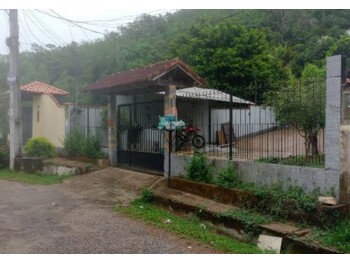 Casa em leilão - Rua Eduardo Francisco Muniz, 25 - Guapimirim/RJ - Itaú Unibanco S/A  | Z34580
