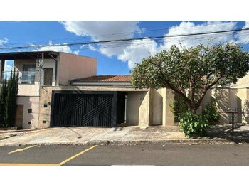 Casa em leilão - Avenida Miguel Calil, 545 - Catanduva/SP - Rodobens Administradora de Consórcios Ltda | Z34571