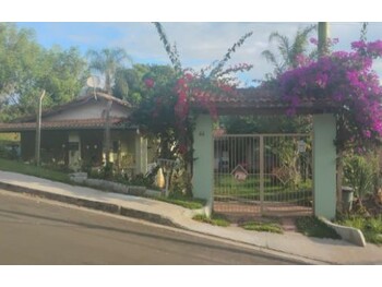 Casa em leilão - Rua Luiz Eduardo da Silveira, 44 - Itatiba/SP - Itaú Unibanco S/A  | Z34711