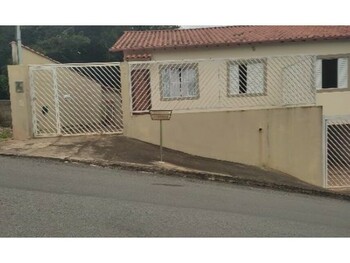 Casa em leilão - Rua Saturno, 423 - Lavras/MG - Itaú Unibanco S/A  | Z34910