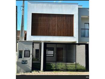 Casa em leilão - Rua Alberto Ponick, 179 - Joinville/SC - Banco Santander Brasil S/A | Z34760