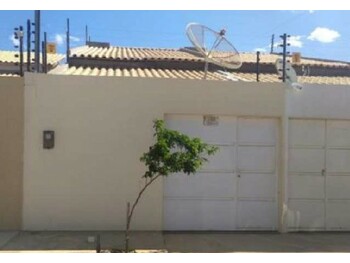 Casa em leilão - Avenida Quero-Quero, 100 - Petrolina/PE - Itaú Unibanco S/A  | Z34711