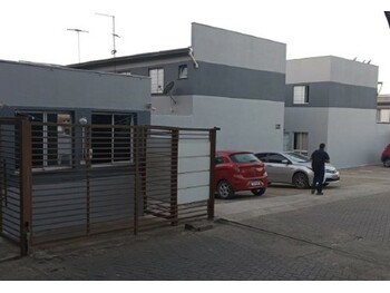 Casa em leilão - Rua Francisco Lopes Frade, 115 - Cotia/SP - Itaú Unibanco S/A  | Z34711