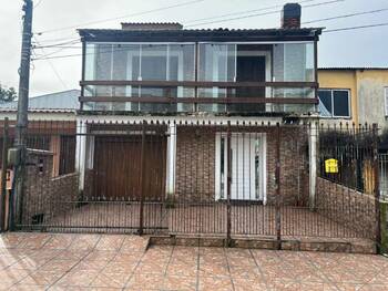 Casa em leilão - Rua Alberto Pimentel, 296 - Pelotas/RS - Banco Santander Brasil S/A | Z34914