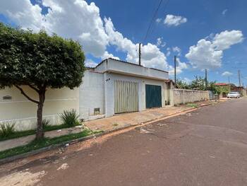 Casa em leilão - Rua Manoel Abrão Filho, 154 - Jardinópolis/SP - Banco Santander Brasil S/A | Z34914