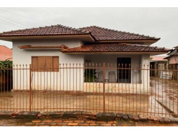 Casa em leilão - Rua João Geraldo, 44 - Chavantes/SP - Itaú Unibanco S/A  | Z34711