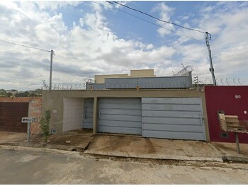 Casa em leilão - Rua Jose Pio, 100 - Lagoa da Prata/MG - Banco Santander Brasil S/A | Z34760