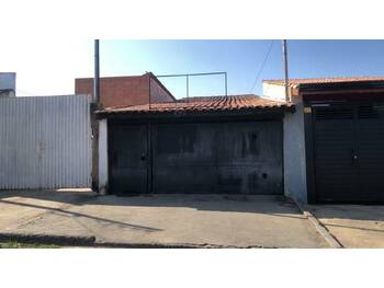 Casa em leilão - Rua Juvenal da Silva Guimarães, 171 - Bragança Paulista/SP - Banco Santander Brasil S/A | Z34914