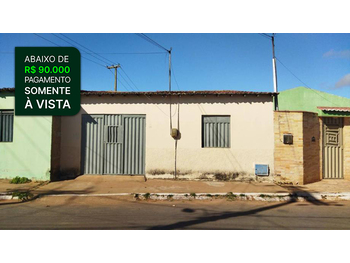 Casa em leilão - Avenida Vicente Alencar Barbosa, 514 - Araripe/CE - Banco Santander Brasil S/A | Z34760