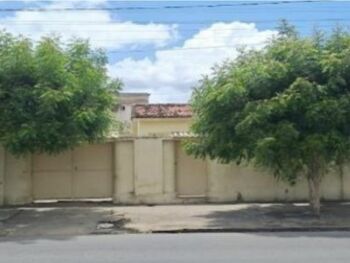 Casa em leilão - Rua Marechal Deodoro da Fonseca, 205 - Carpina/PE - Banco Bradesco S/A | Z34875