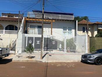 Casa em leilão - Rua Uberlândia, 337 - Londrina/PR - Banco Santander Brasil S/A | Z34760