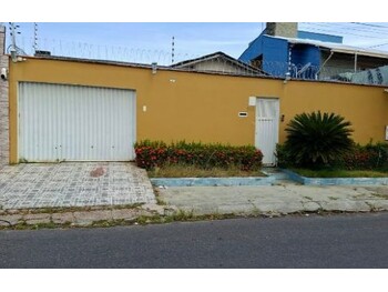 Casa em leilão - Rua Rio Napiá, 212 - Manaus/AM - Itaú Unibanco S/A  | Z34711