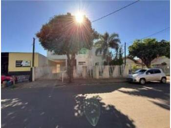 Casa em leilão - Rua Joao Falavigna, 97 - Floraí/PR - Banco Santander Brasil S/A | Z34760