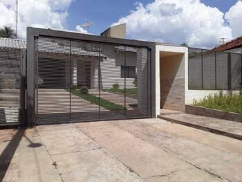 Casa em leilão - Rua João de Andrade Vieira, 355 - Camapuã/MS - Banco Santander Brasil S/A | Z34914