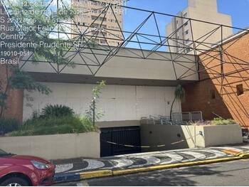 Prédio Comercial em leilão - Rua Major Felício Tarabay, 695 - Presidente Prudente/SP - Banco Bradesco S/A | Z34790