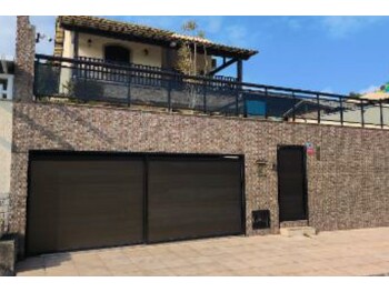 Casa em leilão - Rua Jovelina dos Reis, 250 - Iguaba Grande/RJ - Banco Santander Brasil S/A | Z34512