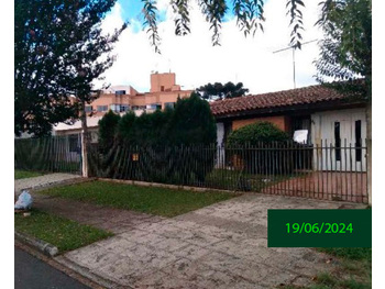 Imóveis - Residenciais em leilão - Rua Maria Ficinska, 46 - Curitiba/PR - Banco Original S/A | Z35015