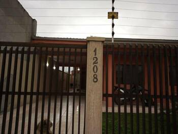 Casa em leilão - Rua Rodolpho Schwarzabach, 1208 - Paranaguá/PR - Banco Santander Brasil S/A | Z35112