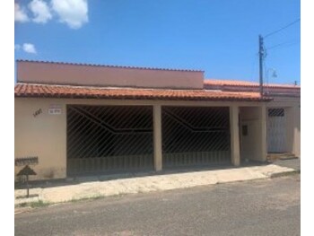 Casa em leilão - Rua José Cruz Rezende, 1497 - Uberlândia/MG - Banco Cooperativo Sicoob S.A. | Z34964