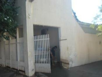 Casa em leilão - Rua Doze de Outubro, 80 - Araçatuba/SP - Tribunal de Justiça do Estado de São Paulo | Z35154