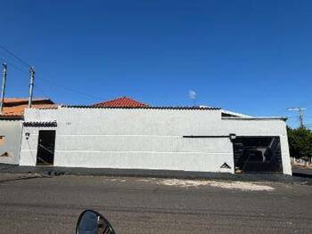 Casa em leilão - Rua Promotor Oswaldo Afonso Borges, 620 - Uberlândia/MG - Banco Santander Brasil S/A | Z35112