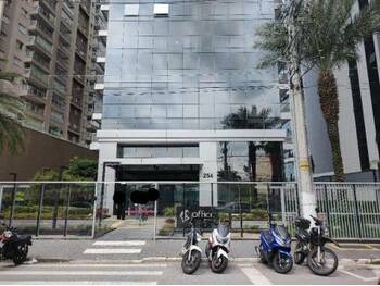 Sala Comercial em leilão - Avenida Trindade, 254 - Barueri/SP - Banco Santander Brasil S/A | Z35127