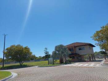 Apartamentos e Flats em leilão - Rodovia Ce 040,, s/n - Aquiraz/CE - Banco Santander Brasil S/A | Z35112