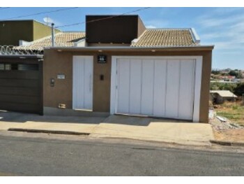 Casa em leilão - Rua Cumari , 65 - Catalão/GO - Banco Bradesco S/A | Z34980