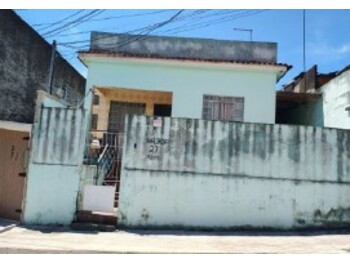 Casa em leilão - Rua Lorena, 27 - São Gonçalo/RJ - Itaú Unibanco S/A  | Z35177