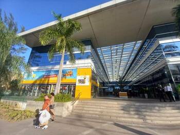 Sala Comercial em leilão - Avenida Embaixador Abelardo Bueno, 1111 - Rio de Janeiro/RJ - Banco Santander Brasil S/A | Z35127