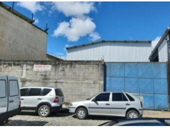 Galpão em leilão - Avenida Governador Roberto Silveira, 3450 - Nova Friburgo/RJ - Banco Santander Brasil S/A | Z34954