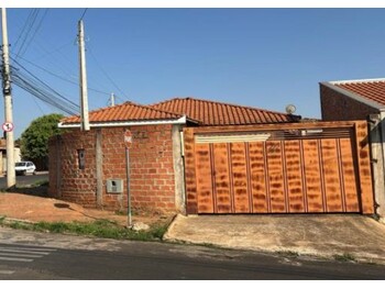 Casa em leilão - Rua Joanete Calegari	, 171 - Monte Alto/SP - Banco Bradesco S/A | Z34980