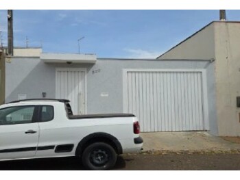 Casa em leilão - Avenida Fernando Machado, 530 - Agudos/SP - Banco Bradesco S/A | Z35115