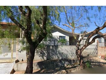 Casa em leilão - Rua São Jeremias, 80 - Apucarana/PR - Itaú Unibanco S/A  | Z35011