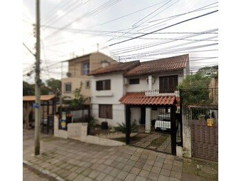 Casa em leilão - Rua Professor Doutor João Pitta Pinheiro Filho, 302 - Porto Alegre/RS - Cashme Soluções Financeiras S/A | Z35399