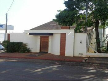 Prédio Comercial em leilão - Rua Santo Antônio, 1019 - Itapuí/SP - Bank of China | Z35435