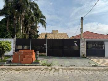 Casa em leilão - Av Edson Vieira Carreira, 887 - Peruíbe/SP - Banco Santander Brasil S/A | Z35290