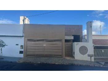 Casa em leilão -  Rua Cherentes, 142 - Tupã/SP - Banco Santander Brasil S/A | Z35290
