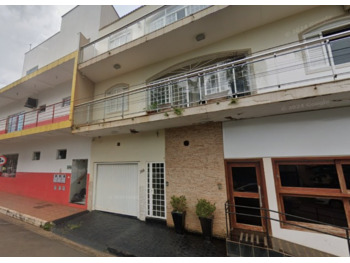 Sobrado em leilão - Rua Quinze de Novembro, 206 - Monte Carmelo/MG - Tribunal de Justiça do Estado de São Paulo | Z35322