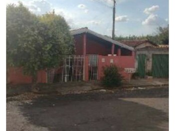 Casa em leilão - Rua Maria Alves de Oliveira, 236 - Cafelândia/SP - Itaú Unibanco S/A  | Z35378