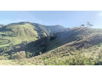 Área Rural e Terrenos em leilão - Estrada Vicinal, s/n - Baependi/MG - Banco Cooperativo Sicoob S.A. | Z35314