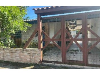 Casa em leilão - Rua Dilcemar do Nascimento Pinheiro, 1226 - Balneário Pinhal/RS - Banco Santander Brasil S/A | Z35150